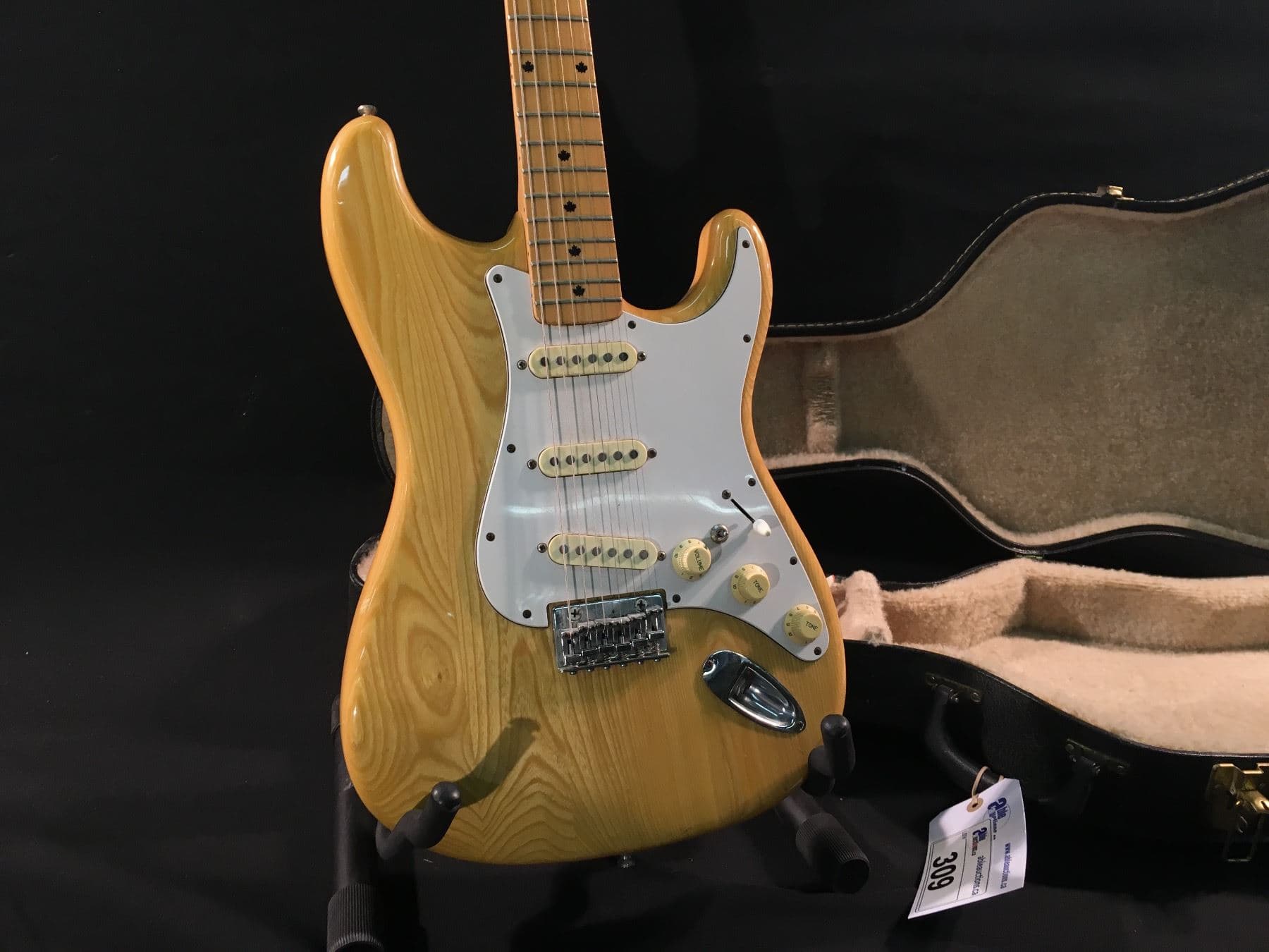 Northern Natural Wood Electric Guitar